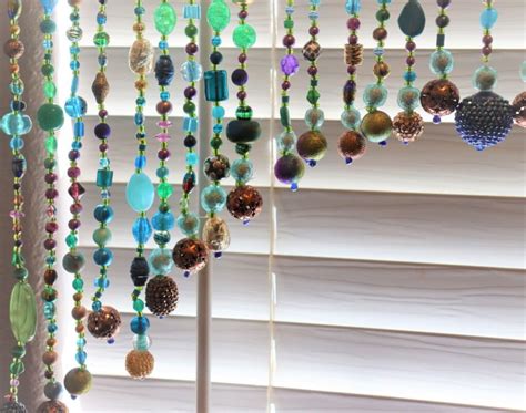 How to Make a Beaded Curtain: A Symphony of Colors and Creativity